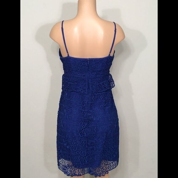 Guess blue lace dress. - Picture 7 of 8
